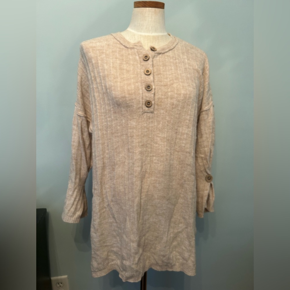 Free people intimately set - Top